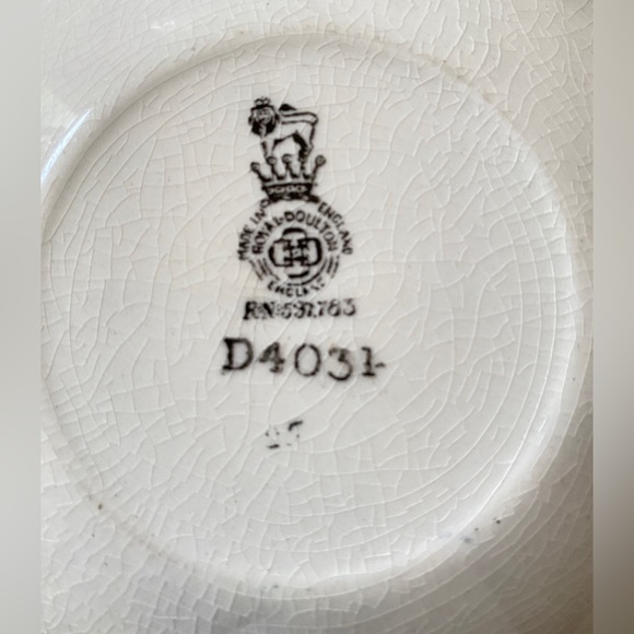 Antique Royal Doulton 1910s Persian Parrot Blue Chintz Pattern D4031 2 saucers - Picture 8 of 8